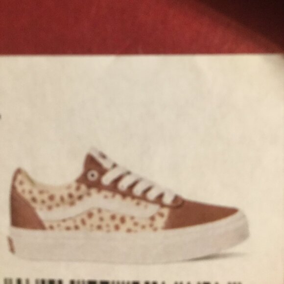 NWT in box girls Vans size 12 pink and white great for back to school - Picture 1 of 5